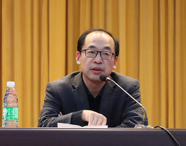 王品礼 主持.JPG