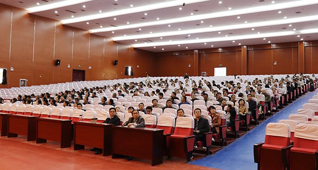 全体老师.JPG